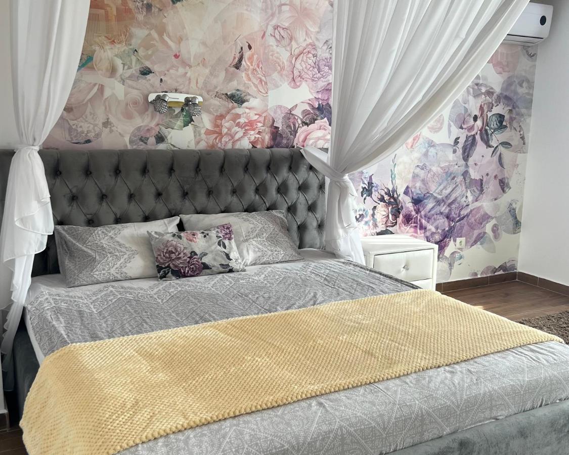 Apartament Studio Jadis 1 Oradea Ngoại thất bức ảnh