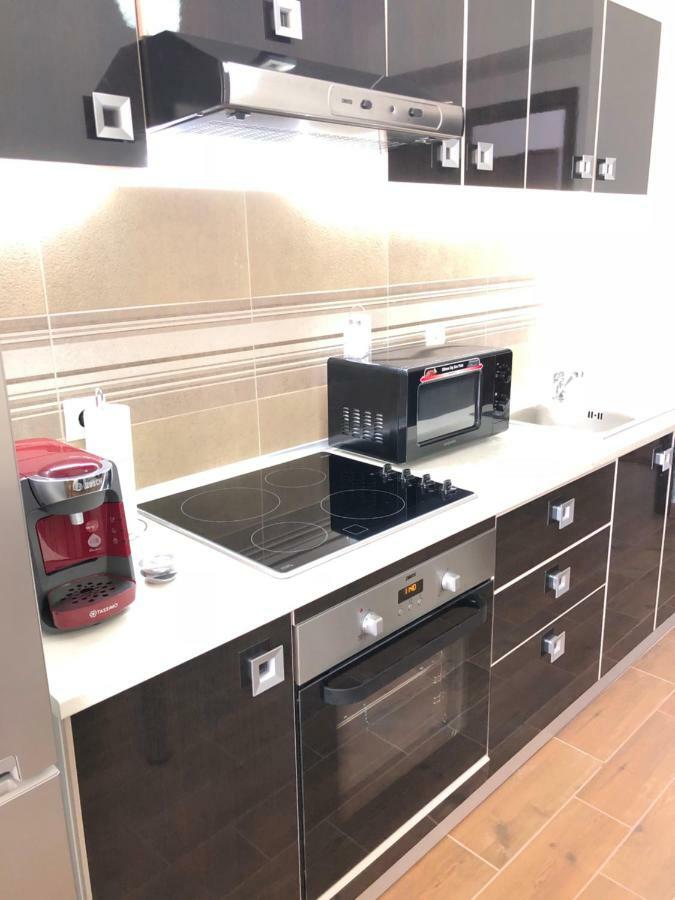Apartament Studio Jadis 1 Oradea Ngoại thất bức ảnh