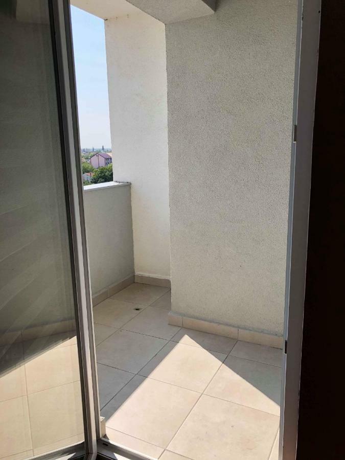 Apartament Studio Jadis 1 Oradea Ngoại thất bức ảnh